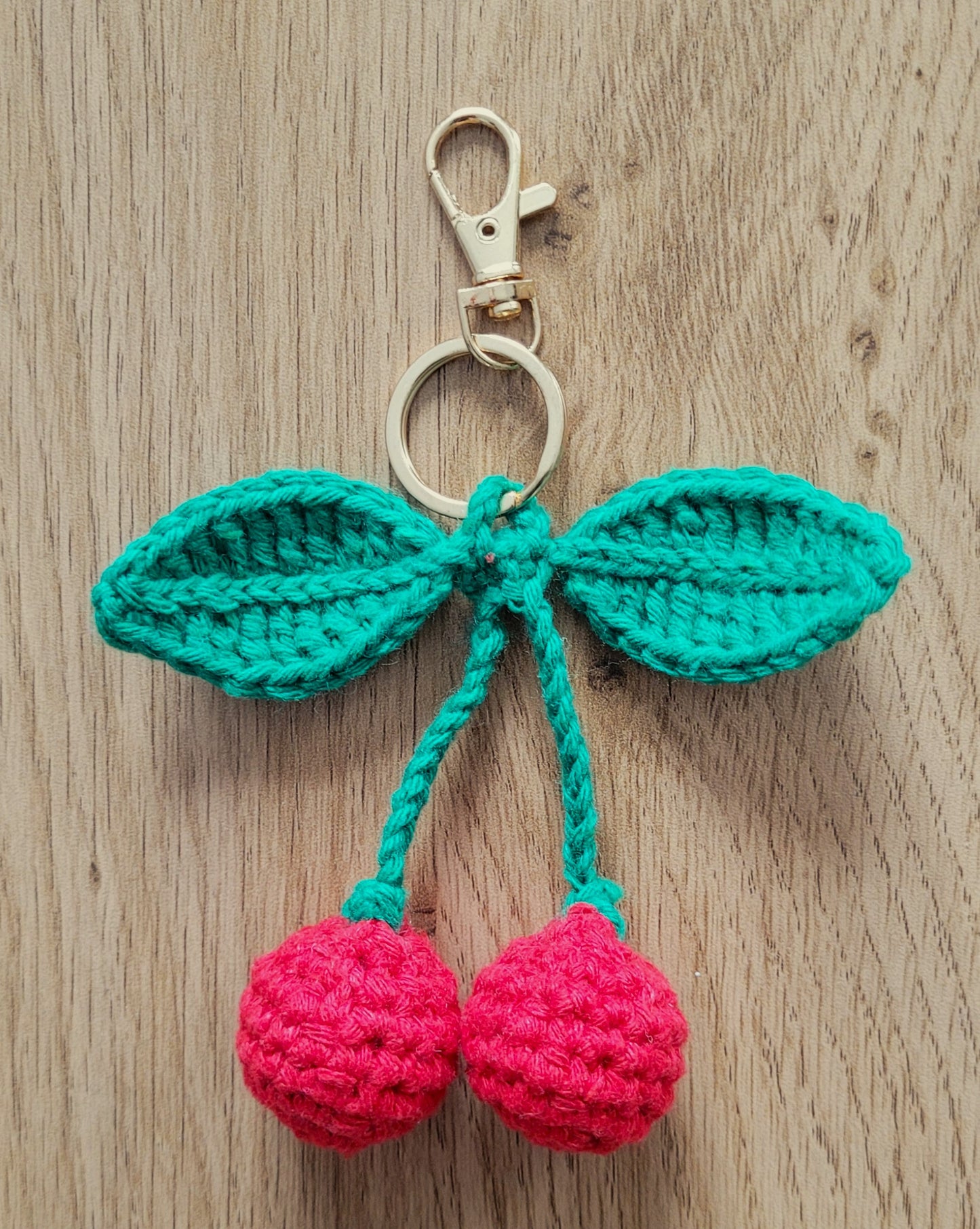 porte clé doré cerise